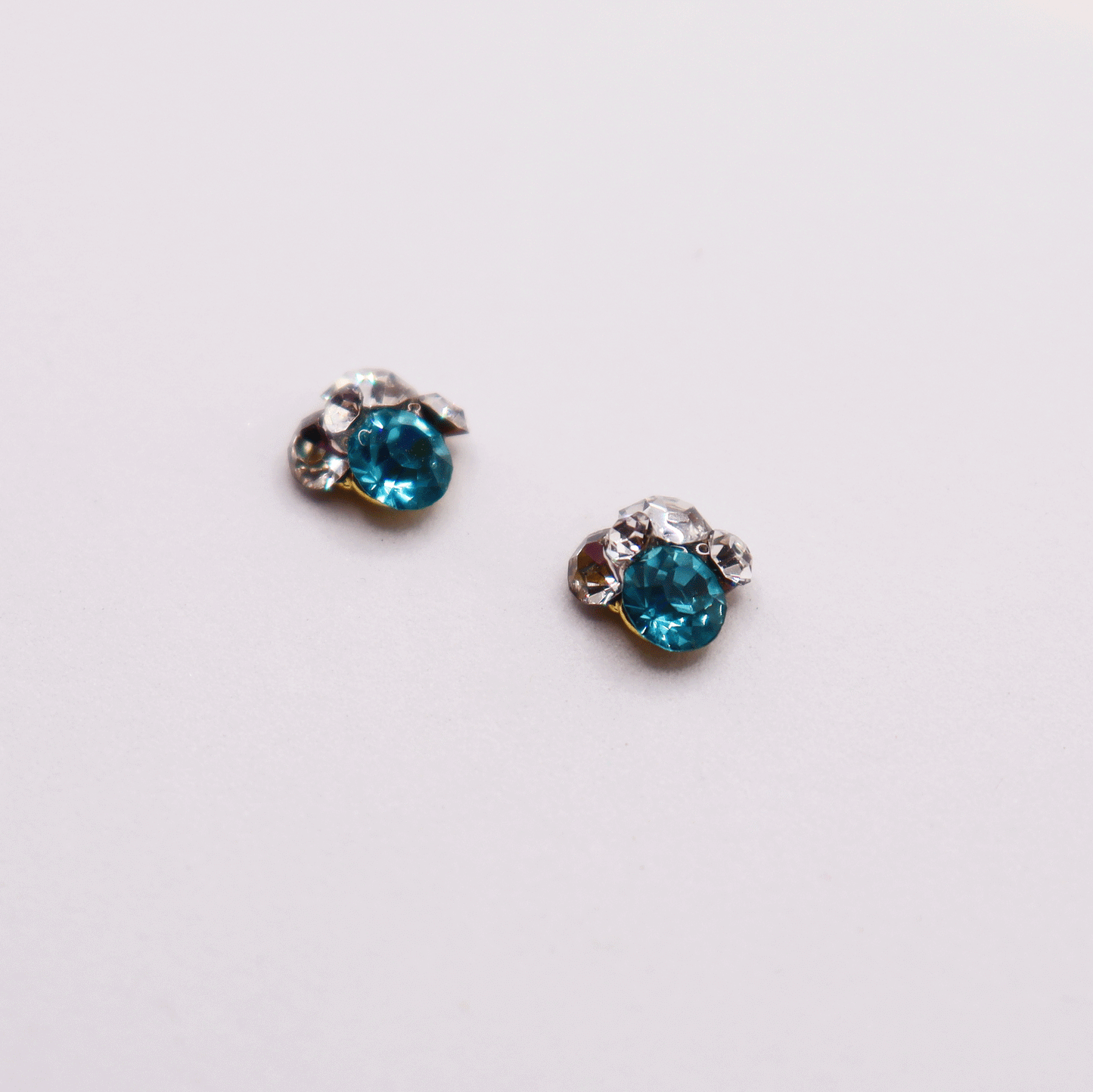 3D 5stones/Crystal 2pcs