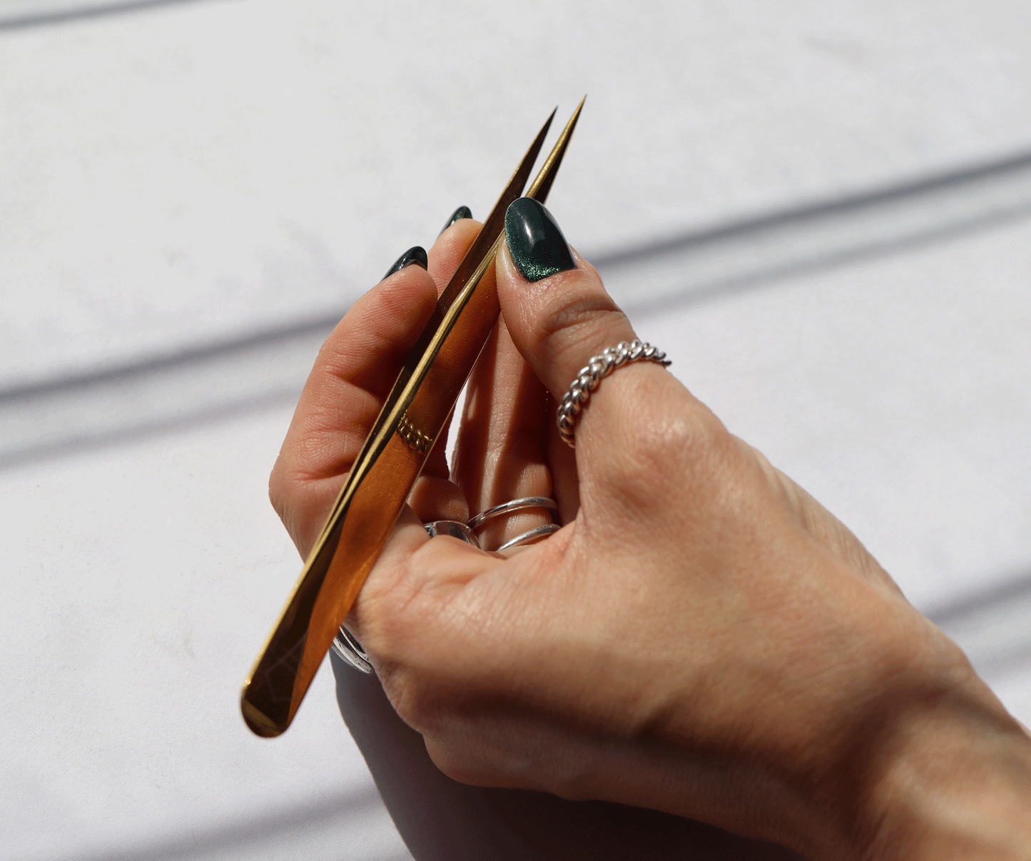 Tweezer